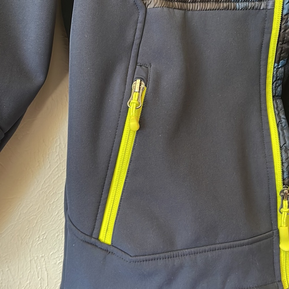 Snozu kids jacket. Size M (10/12). Blue. Combo puffer and flat material. - Picture 5 of 10